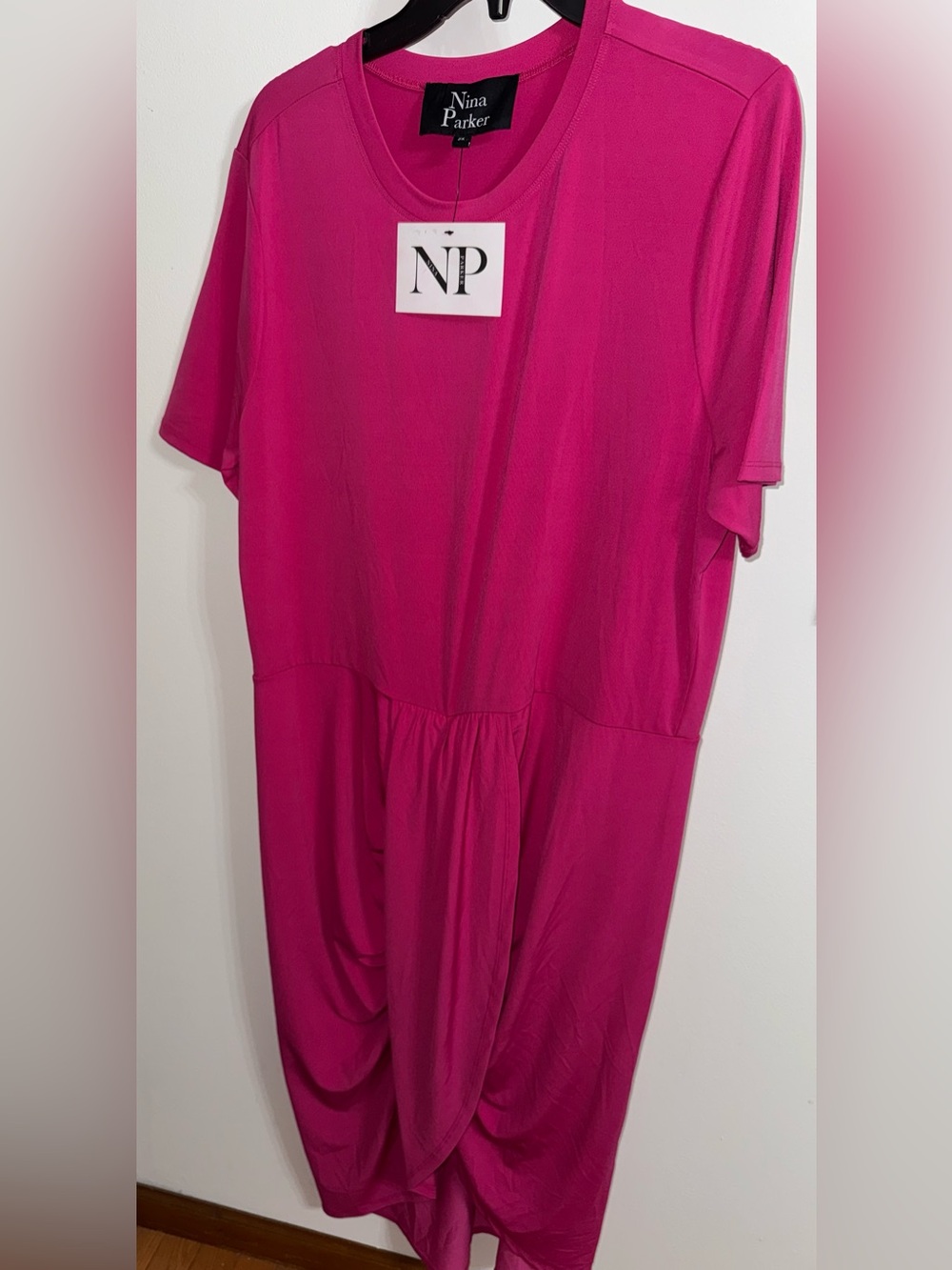 Women's Fuchsia Short-Sleeve Dress Top